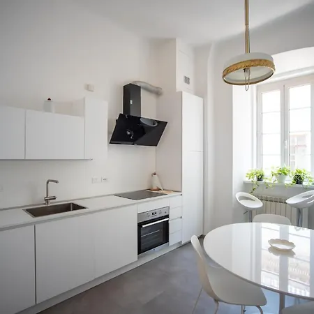 Art & History - Modern Classic Apartment Daire